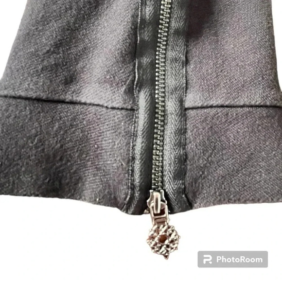 Les Bengamins Joggers - Picture 7 of 13